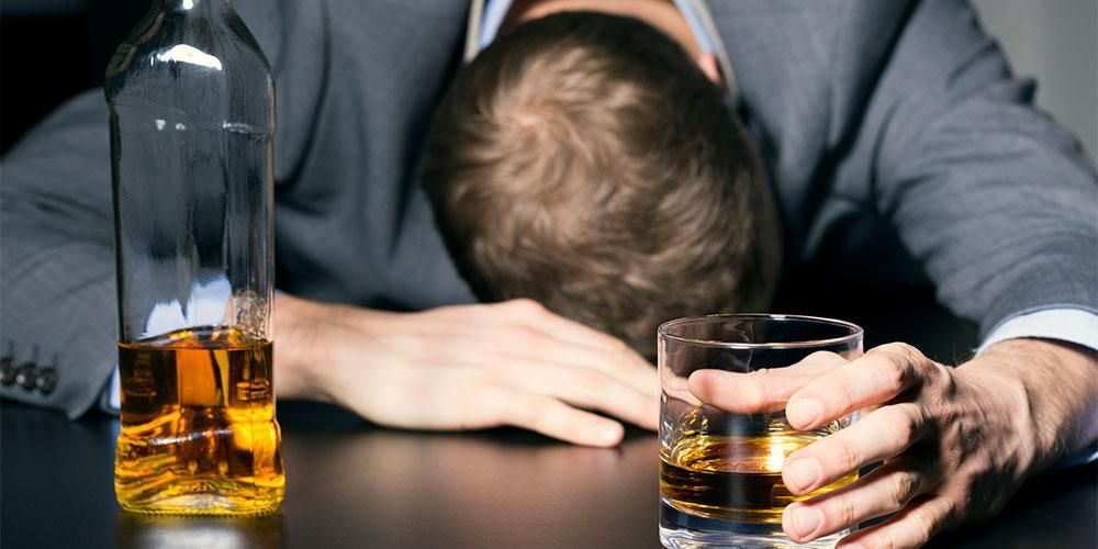 7 Bahaya Alkohol yang Perlu Anda Perhatikan