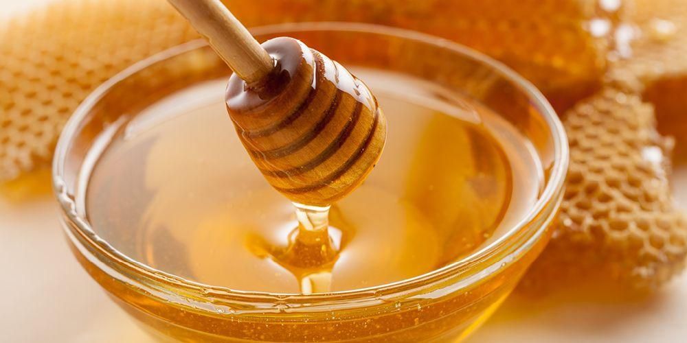 التعرف على الفوائد المختلفة لعسل مانوكا مع الآثار الجانبية