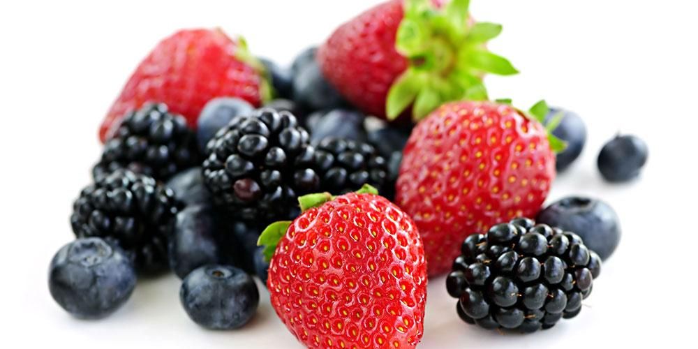 9 frutti ricchi di antiossidanti per colorare il tuo quotidiano