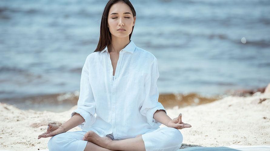 Kundalini Yoga ile Stres Kontrolü Uygulayın