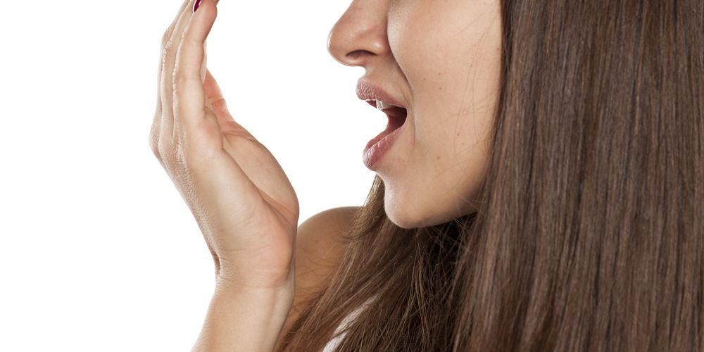 12 причини за лош дъх и как да се отървете от него