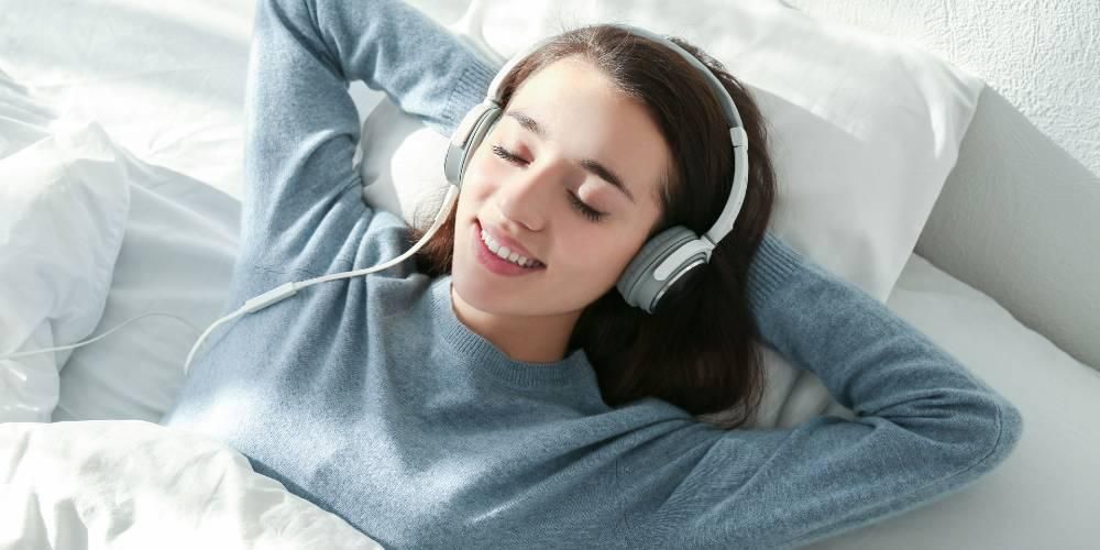 Запознаване с релаксираща музика, която може да бъде приспивна музика