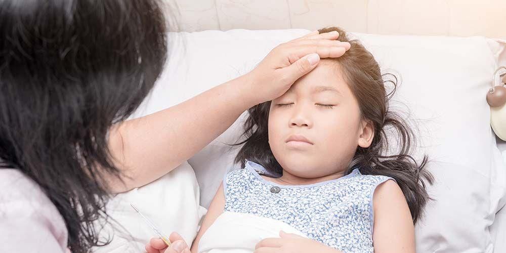 Succede spesso il primo giorno di febbre di un bambino, questa è la causa delle ripetute crisi epilettiche