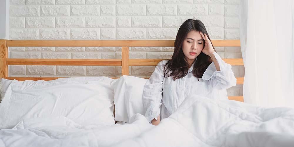 كثيرا ما تصاب بالدوار عند الاستيقاظ؟ قد يكون هذا هو السبب