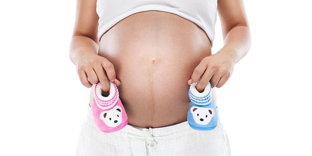 ทำความรู้จักความเสี่ยงต่าง ๆ ของการตั้งครรภ์แฝดเพื่อให้ทารกเกิดมามีสุขภาพแข็งแรง