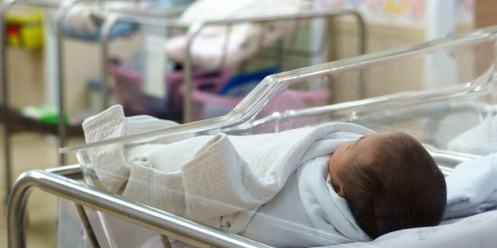 İyileşmeye devam etse de, Endonezya'nın bebek ölüm oranı hala geride kalıyor