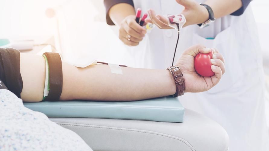 断食中の献血は可能ですか？ （さらに安全なヒント）
