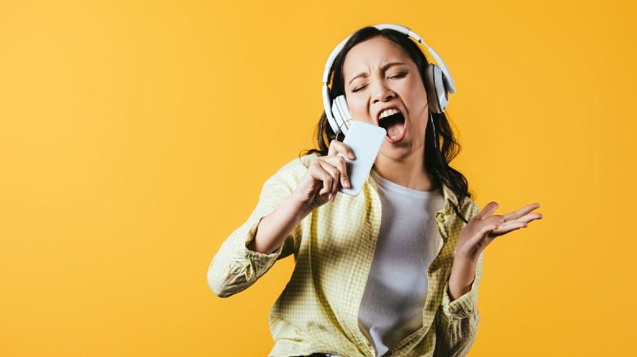 Причини за звънене на песен в главата и как да се преодолее