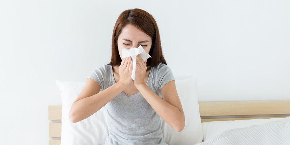 インフルエンザの症状とそれらを克服する方法を認識する