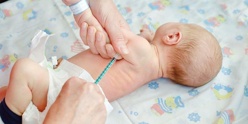 قائمة تطعيمات الأطفال حديثي الولادة لا ينبغي أن يفوتها الآباء