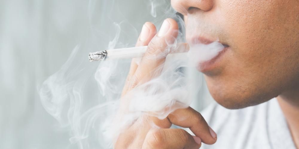 Merokok Aktif? Berhati-hatilah dengan Ciri-ciri Penyakit Paru Ini