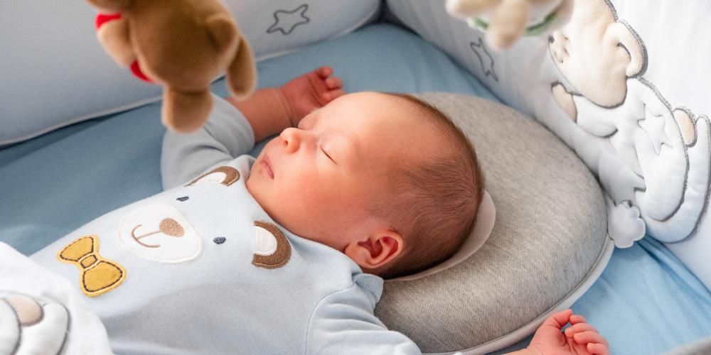 Безопасна ли е бебешката възглавница за вашето малко дете?