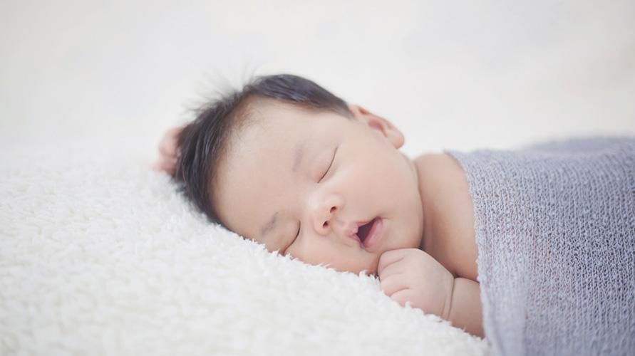 ทารกนอนหลับได้ดีหรือเป็นอันตรายหรือไม่?