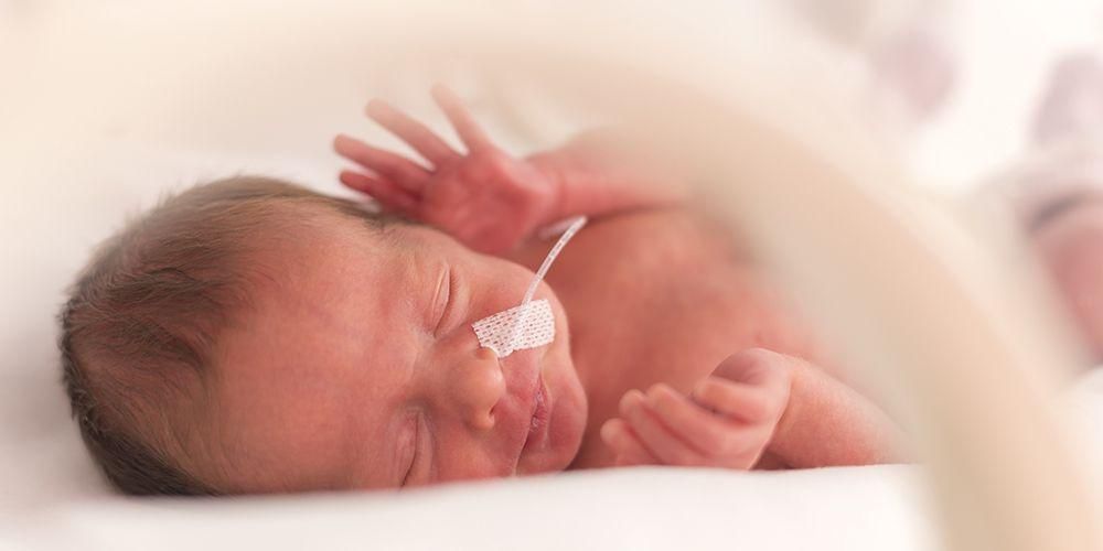 Conoscere le complicazioni dei bambini prematuri e la percentuale di aspettativa di vita