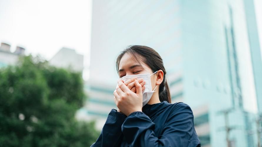 5 modi per superare la tosse dovuta alle allergie I più potenti