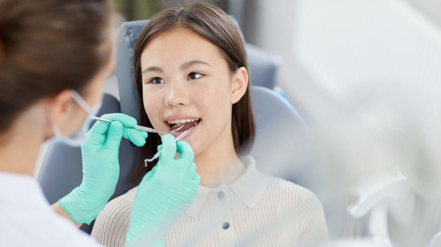 Jangan Tunggu Sakit! Inilah Kepentingan Pemeriksaan Gigi Berkala Dua Kali Setahun